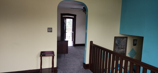 340 S Jackson St, Unit B