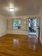 3106 Broadway in Santa Monica, CA - Foto de edificio - Building Photo