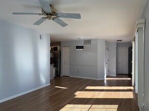 1162 Harbor Ct in Glendale Heights, IL - Building Photo - Building Photo