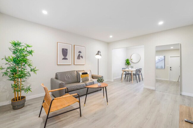 700 SW 11th Ave, Unit FL2-ID1022459P in Miami, FL - Foto de edificio - Building Photo