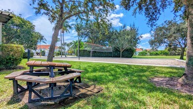 2056 Alta Meadows Ln in Delray Beach, FL - Building Photo - Building Photo