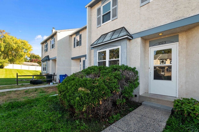 3303 Walnut Ridge Est in Pottstown, PA - Building Photo - Building Photo