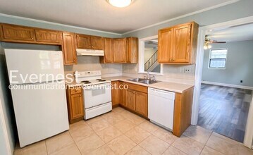 5008 Golfview Dr in Chattanooga, TN - Building Photo - Building Photo