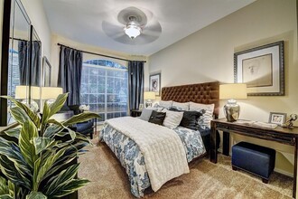 1901 Post Oak Park Dr in Houston, TX - Building Photo - Building Photo