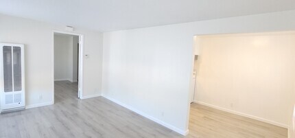 544 Virginia St, Unit 544.5 in El Segundo, CA - Building Photo - Building Photo