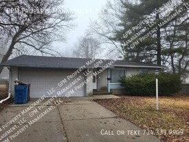 8975 Nottingham Dr in Superior Township, MI - Building Photo