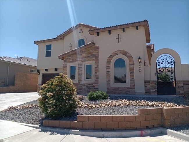 6900 Walnut Creek Rd NE in Albuquerque, NM - Foto de edificio - Building Photo