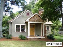 2720 Holt St in Charlotte, NC - Building Photo