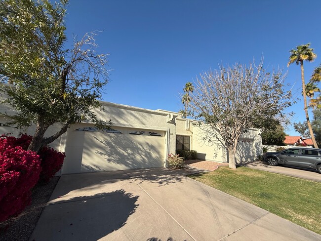 property at 1908 E Sunburst Ln