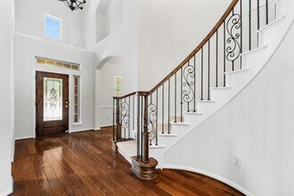 8102 Little Scarlet St in Conroe, TX - Building Photo - Building Photo