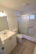 1863 Sunny Dr, Unit G22 in Bradenton, FL - Building Photo - Building Photo