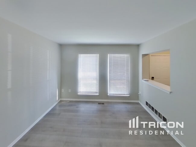 3968 Forest Valley Rd in Parkville, MD - Building Photo - Building Photo