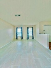 2887 Park Pl Dr in Grand Prairie, TX - Foto de edificio - Building Photo