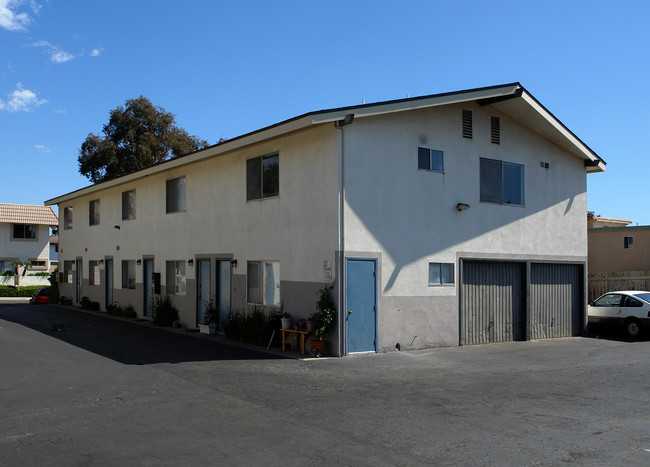 263 Mathilda Dr in Goleta, CA - Building Photo - Building Photo