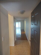 3399 Mermoor Dr in Palm Harbor, FL - Building Photo - Building Photo
