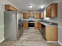 6036 Presentation St photo'