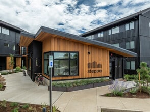 Steppe in Bend, OR - Foto de edificio - Building Photo