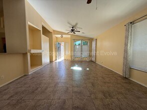 4048 E Aspen Way in Gilbert, AZ - Building Photo - Building Photo