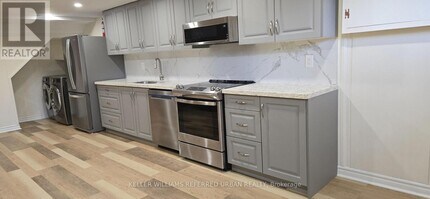 49 Halkin Crescent in Toronto, ON - Building Photo - Building Photo