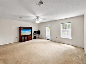 994 Scenic Oak Ln in Fort Walton Beach, FL - Building Photo - Building Photo