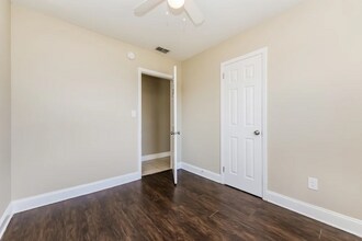 216 Overlook Dr in Winter Haven, FL - Building Photo - Building Photo