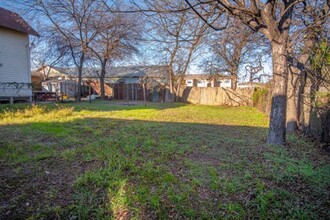 125 Southolme Ave-Unit -2-202 in San Antonio, TX - Foto de edificio - Building Photo