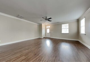 208 Edgecroft Way in Fuquay Varina, NC - Foto de edificio - Building Photo