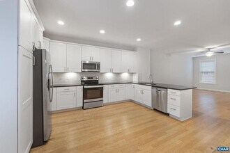 1042 Old Trail Dr in Crozet, VA - Building Photo - Building Photo