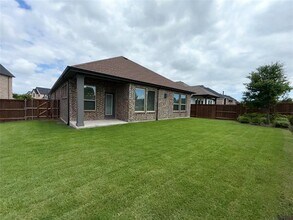 1804 Welker Dr in Van Alstyne, TX - Building Photo - Building Photo