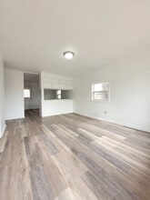 2603 W Madison St in Springfield, MO - Foto de edificio - Building Photo