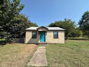 415 Moore St SE in Ardmore, OK - Building Photo - Building Photo