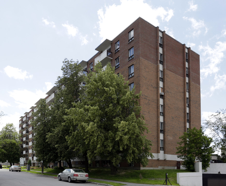 Forest Manor in Ottawa, ON - Building Photo