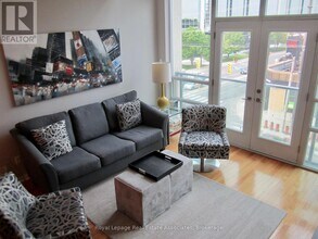 3391 Bloor St W in Toronto, ON - Building Photo - Building Photo
