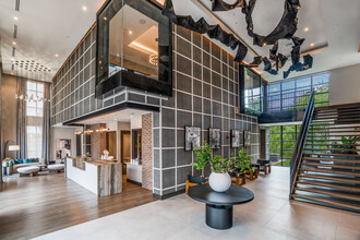 LENOX LAKE HIGHLANDS in Dallas, TX - Building Photo - Building Photo