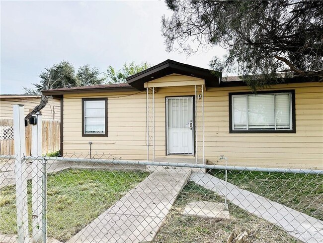 property at 823 W Butler St