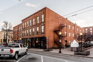 412 Delaware St in Kansas City, MO - Building Photo