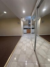 809 Hampshire Rd in Bay Shore, NY - Building Photo - Building Photo
