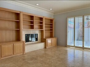 1612 Hidden Spring Dr in Las Vegas, NV - Building Photo - Building Photo