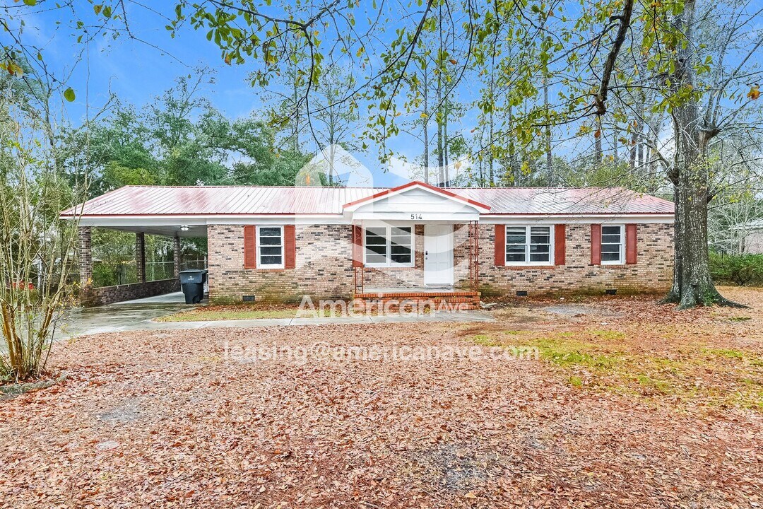 514 Warren St in Walterboro, SC - Building Photo