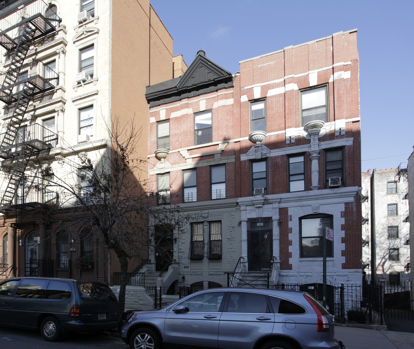 265 W 113th St in New York, NY - Building Photo