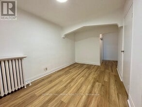 1700 Gerrard St E in Toronto, ON - Building Photo - Building Photo