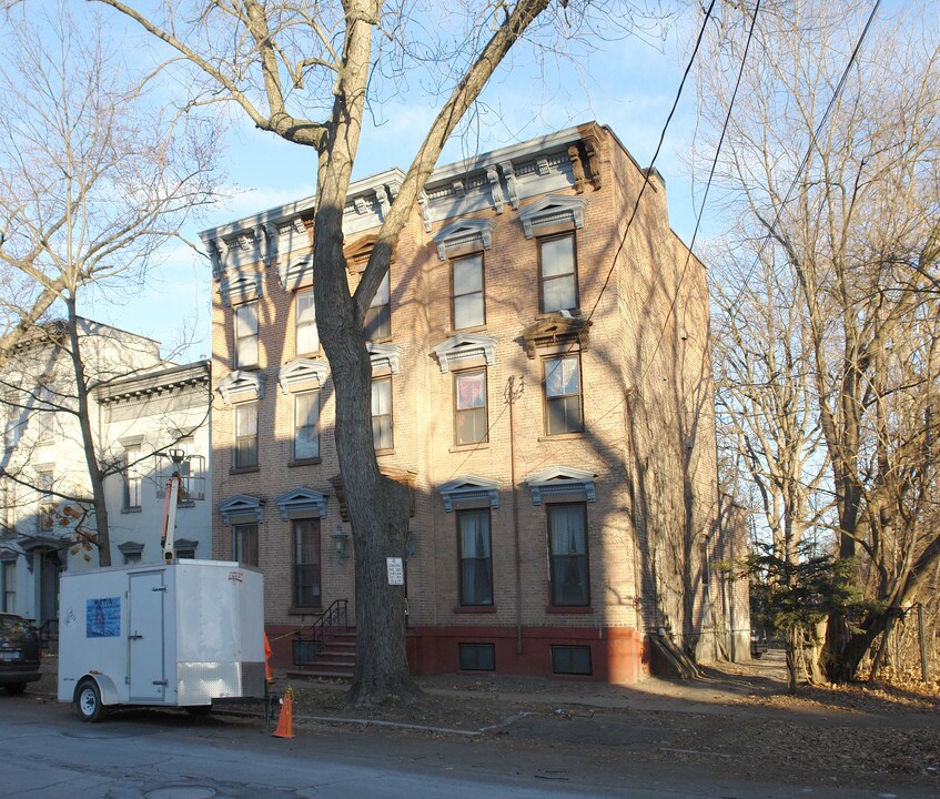 9 Union St in Schenectady, NY - Building Photo