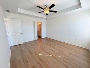 3723 NW 93rd St in Kansas City, MO - Building Photo - Building Photo