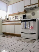 1952 W Winnemac Ave, Unit 3 in Chicago, IL - Building Photo - Building Photo