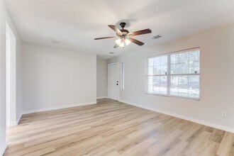 12507 Rio Bravo St in Rosharon, TX - Building Photo - Building Photo
