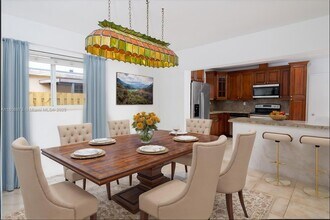 9310 SW 57th Terrace in Miami, FL - Building Photo - Building Photo