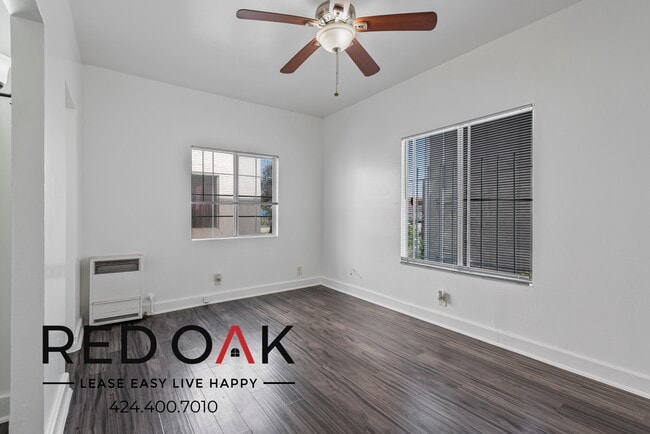 property at 250 Loma Dr