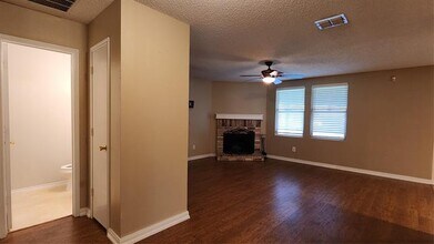2604 Bandera Pl in Mesquite, TX - Building Photo - Building Photo