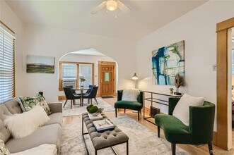 1034 S Corona St in Denver, CO - Building Photo - Building Photo