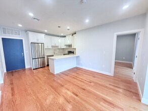 222 Arlington St in Quincy, MA - Building Photo - Building Photo